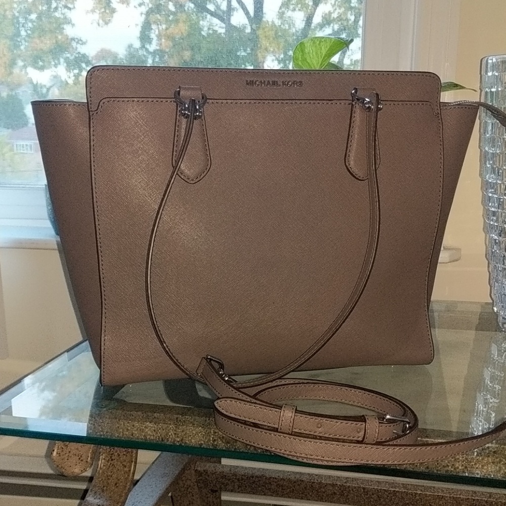 Michael kors large bag